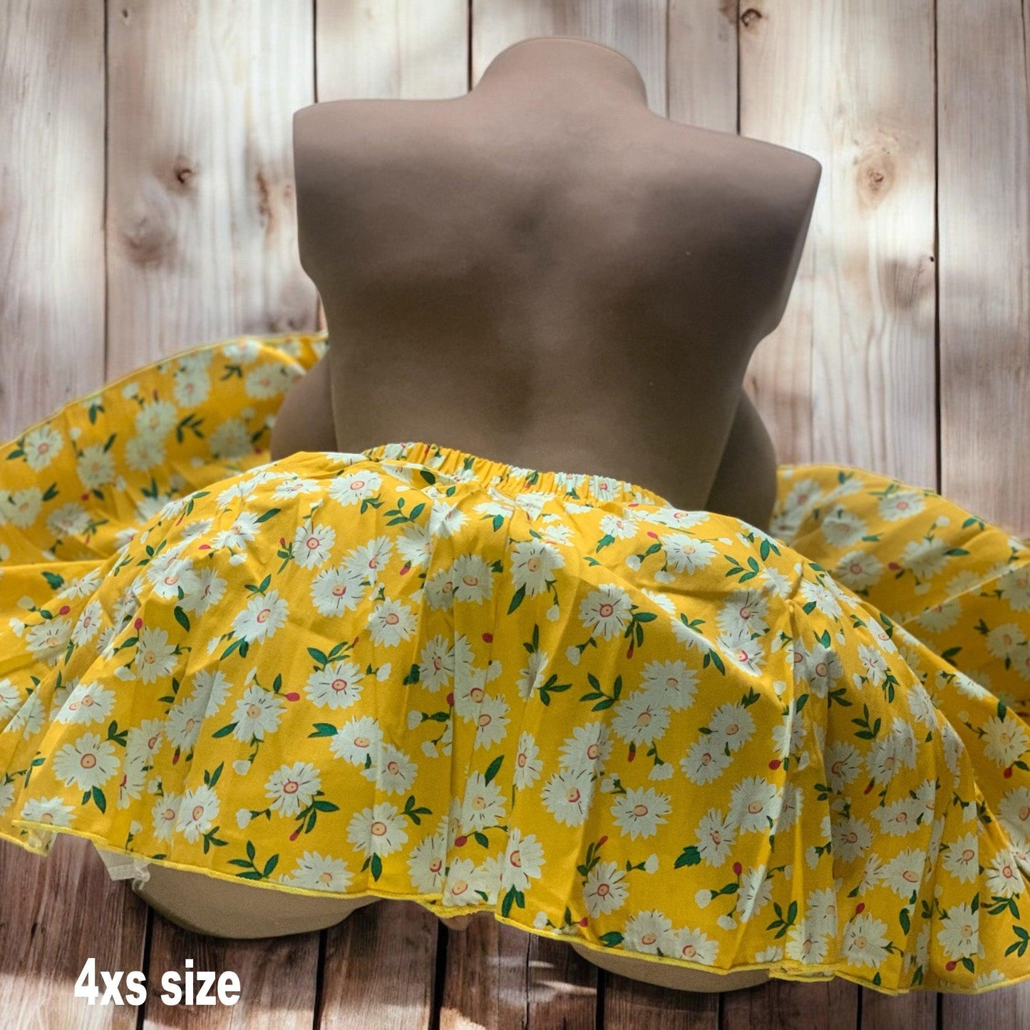 Jupe jaune à fleur - Concept Beauty