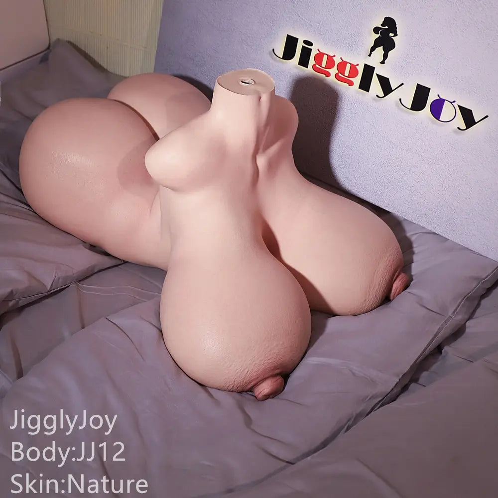 Joann – Platinum Silicone Torso with Giant R Cup Breasts