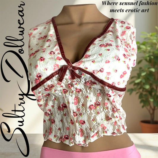 Top Dentelle Fleurie–Velours & Séduction