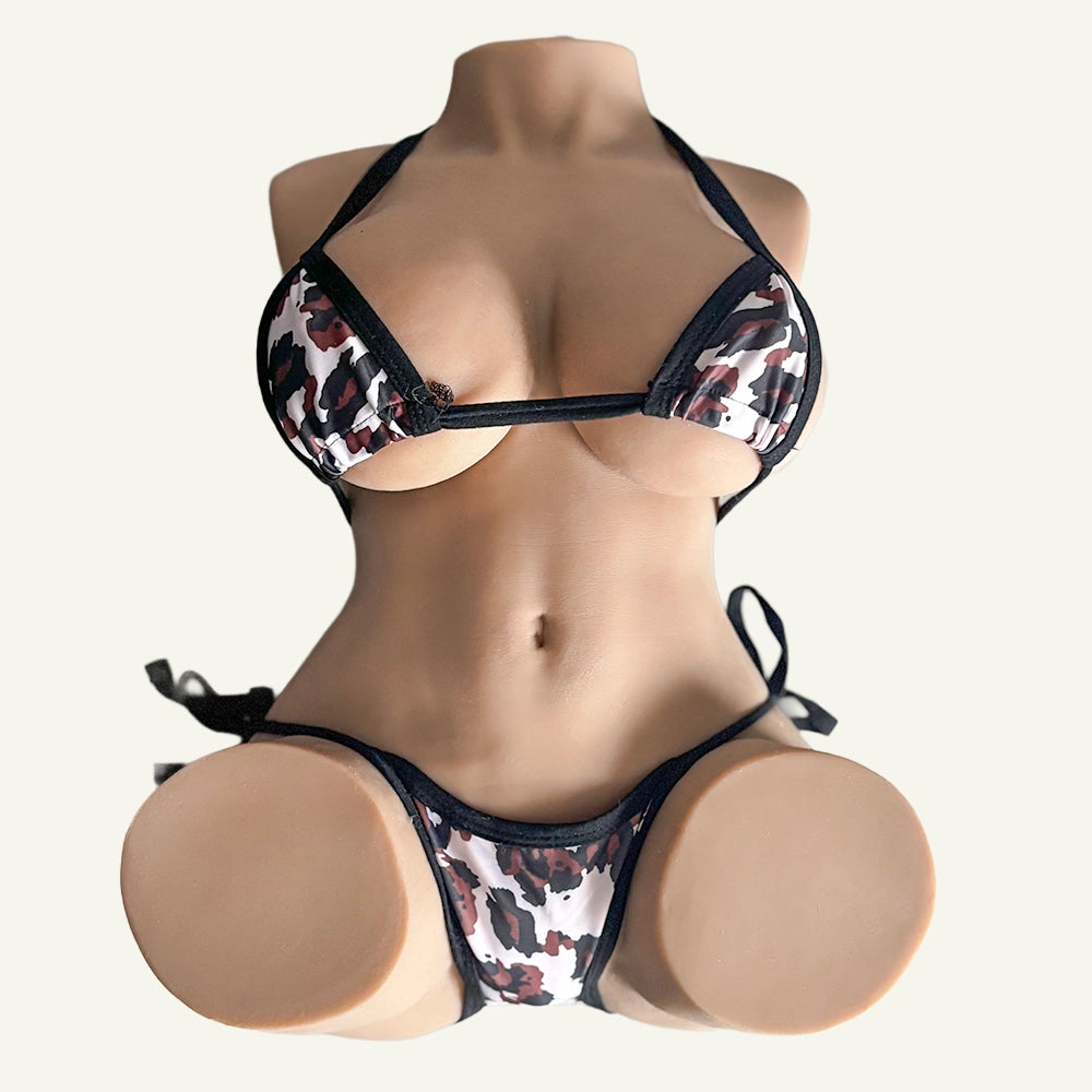 Wild Bikini Reveal – Alluring Feline