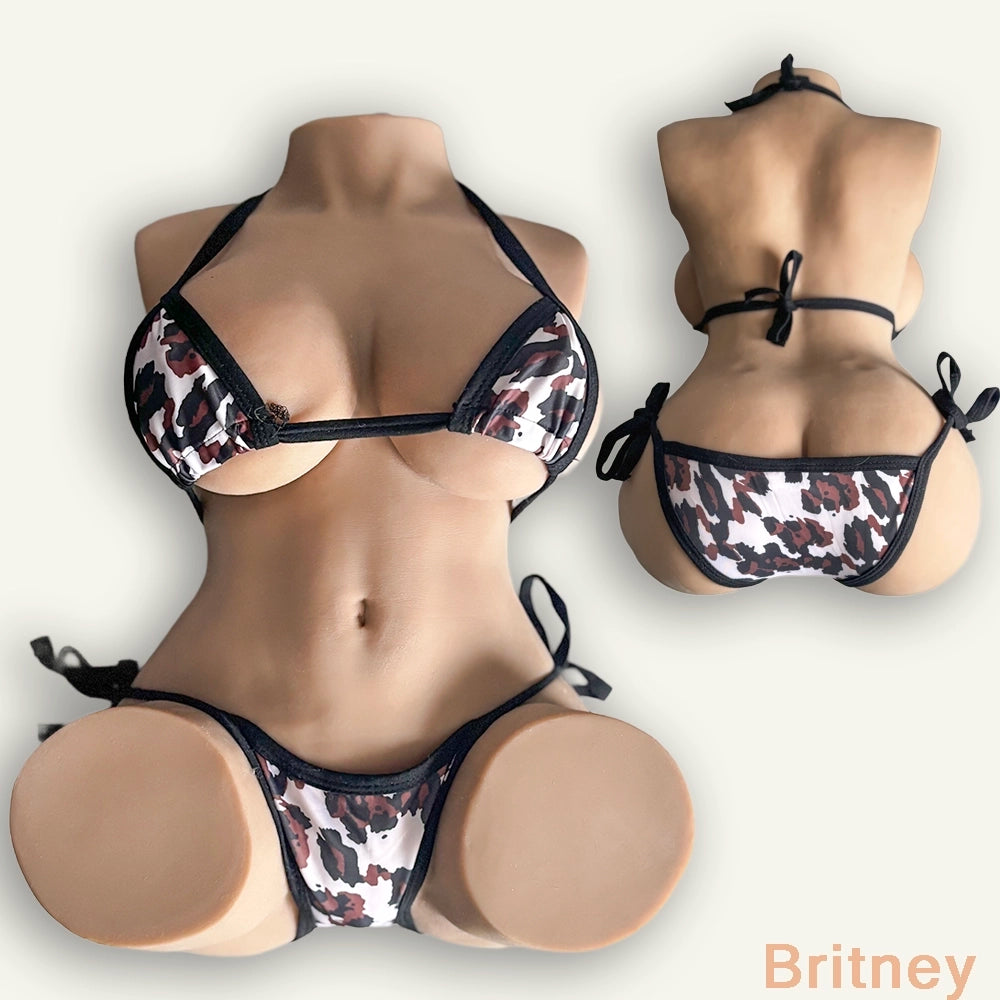 Wild Bikini Reveal – Alluring Feline