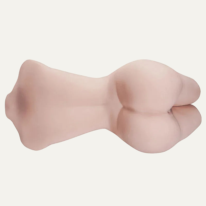 Jennifer – Curvy Temptress with Forbidden Shapes