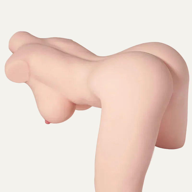 Miki – Little Bomb of Pleasure – Mini Devourer